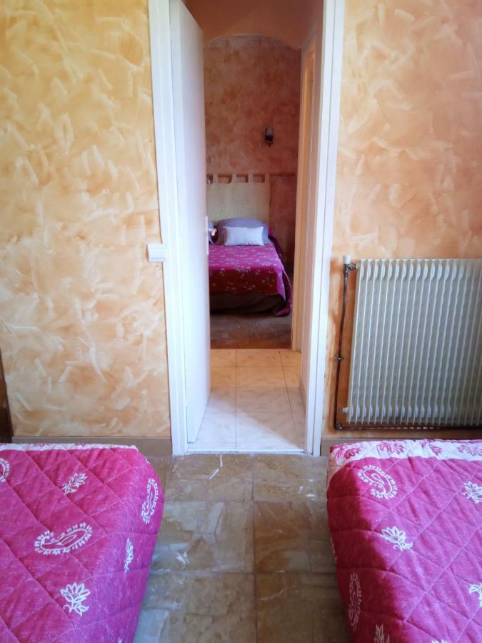 Hotel Font De Lauro Saumane-de-Vaucluse Zewnętrze zdjęcie