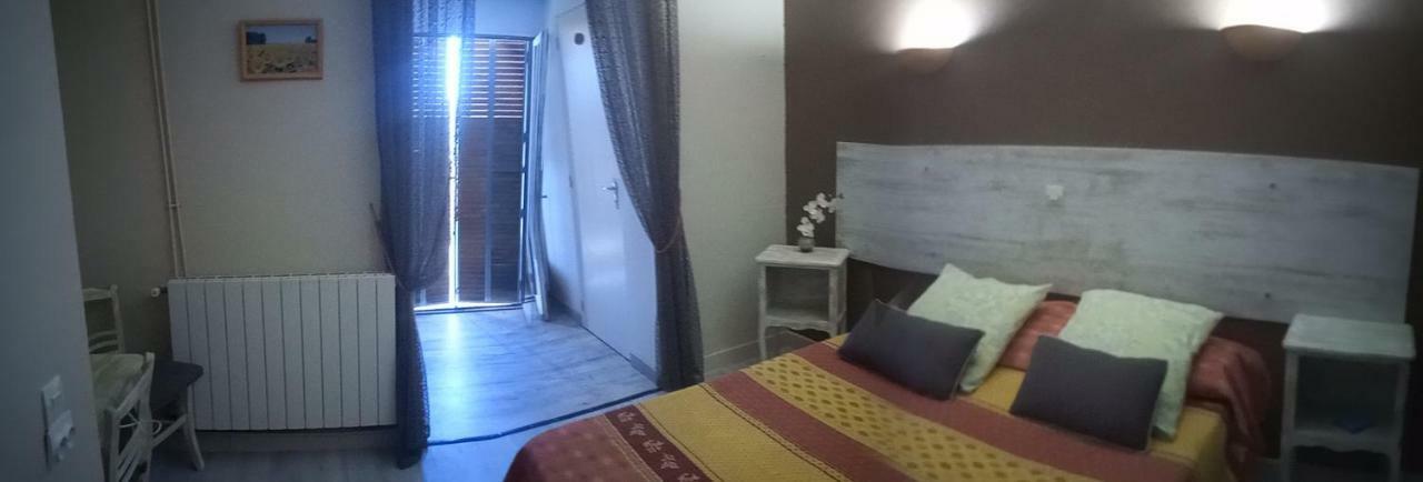 Hotel Font De Lauro Saumane-de-Vaucluse Zewnętrze zdjęcie